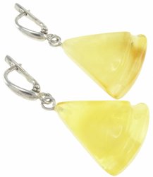 Серьги-треугольники из янтаря